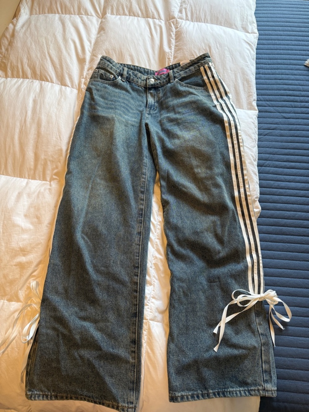 Edikted Blue Wide-Leg Jeans with White Side Stripes and Ribbon Ties